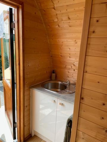 Arch Pod & Hot Tub Apartment Carndonagh